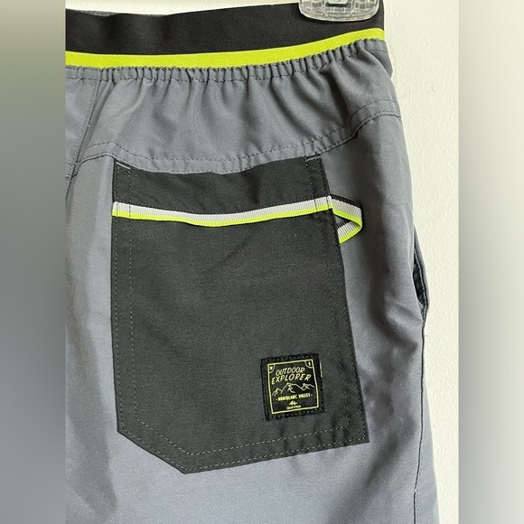 Decathlon Grey Outdoor Explorer Quick Dry Shorts Boys Age 10-11 Hiking - Picture 4 of 10